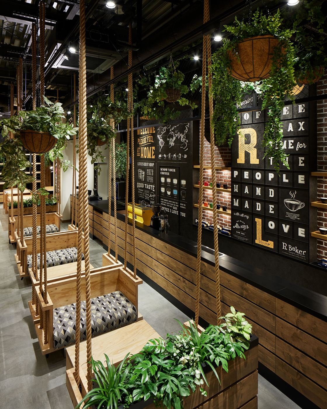 R Bakerみなとみらい店人気の真相！絶品米粉パンと混雑回避法を徹底解剖