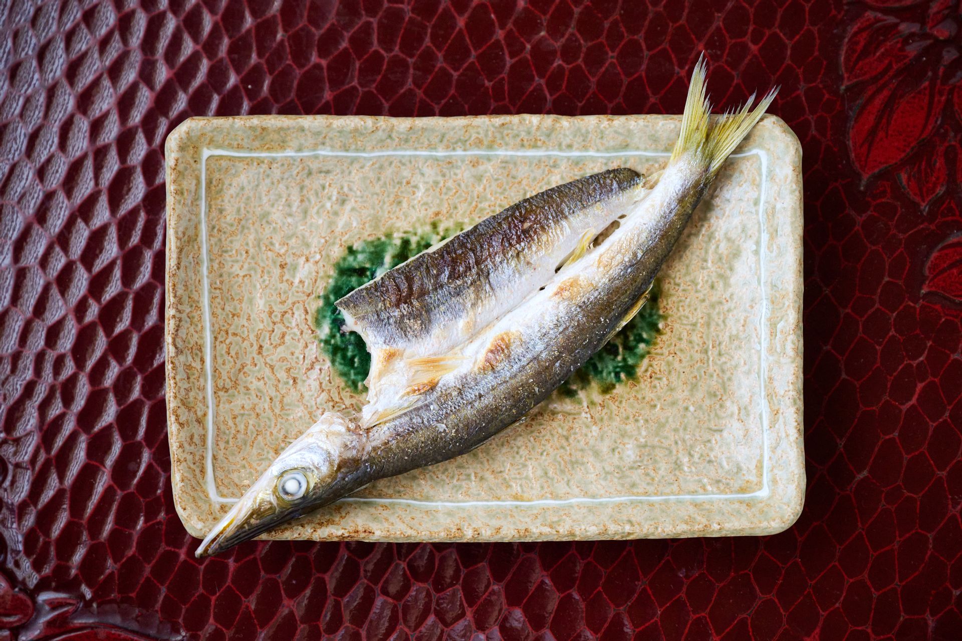カマスの絶品食べ方大全！極上炙り刺身・塩焼きのコツと下処理を徹底解説