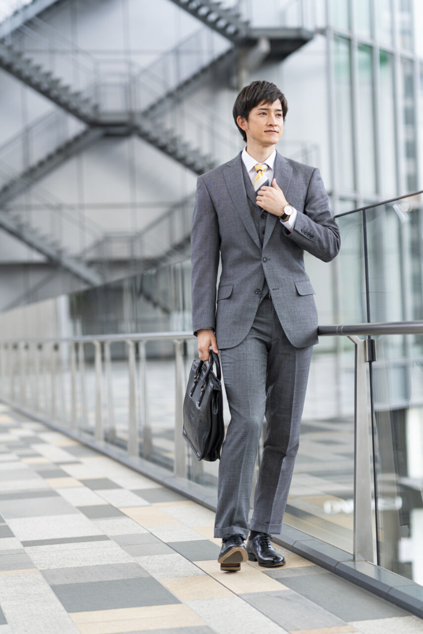 なぜあの人はスーツが似合うのか？骨格診断と垢抜け着こなしの新法則