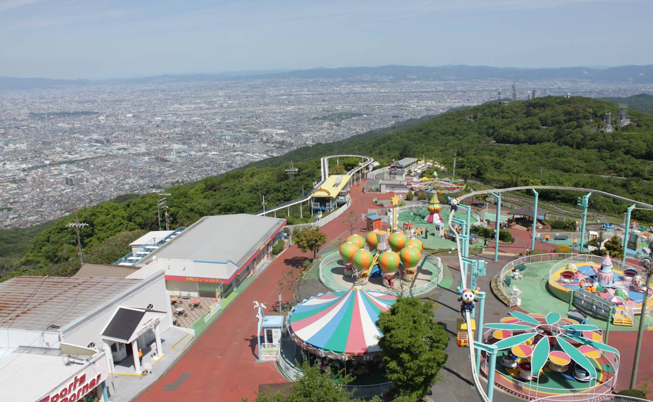 生駒山上遊園地が入園無料を貫く理由と閉園の噂！2026最新完全攻略