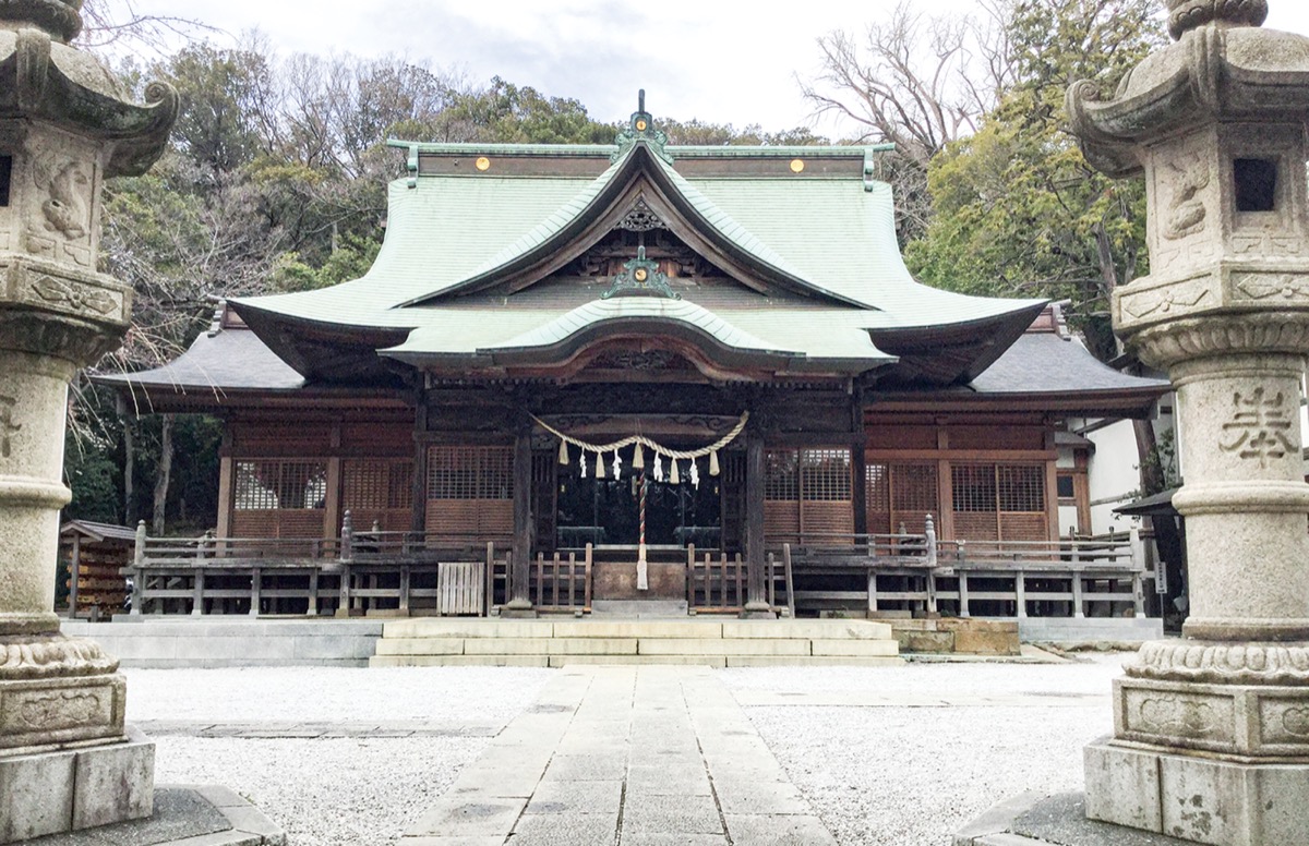 横浜・師岡熊野神社が誇る最強ご利益！八咫烏お守りと歴史の真相