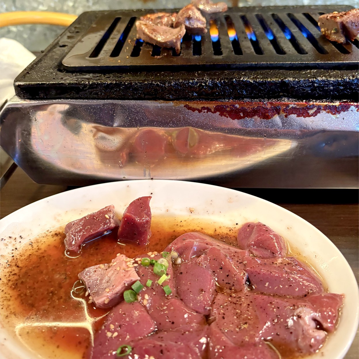 神保町食肉センター本店の食べ放題を徹底解剖！レバーの売り切れと混雑ルール