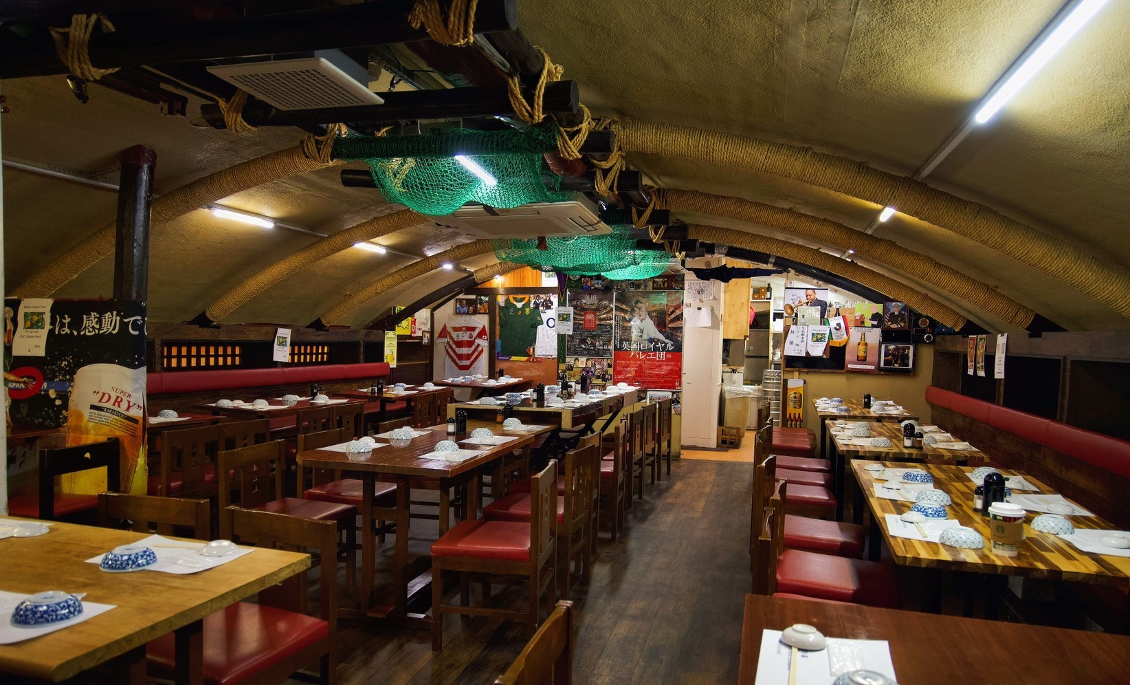 有楽町ガード下の奇跡「新日の基」英国人店主が紡ぐ絶品海鮮と予約の真相