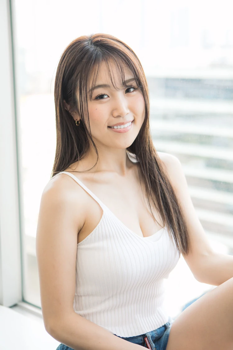 サイバージャパンHarukaの現在と本名や年齢は？圧倒的美ボディの真相