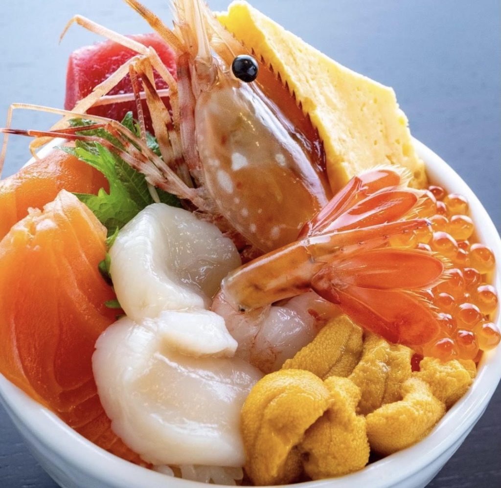 小樽海鮮丼どこが本物？観光客向けと地元民が通う2026最新名店