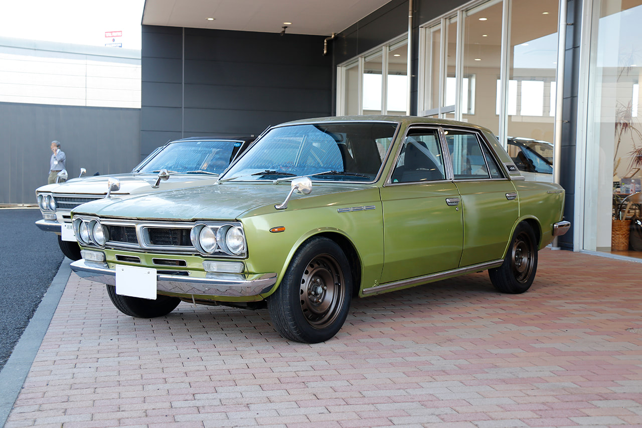 伝説の4ドアハードトップが辿り着いた狂乱の2026年――日産ローレルC33に世界中が熱視線を送る理由