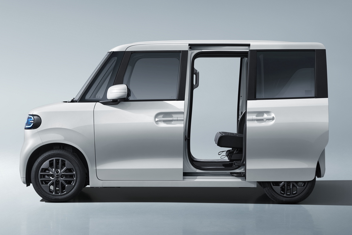 黒船来襲か、それとも日本軽市場の救世主か：Bydが放つ100万円台Ev「ラッコ」が揺るがす軽自動車王国の生態系