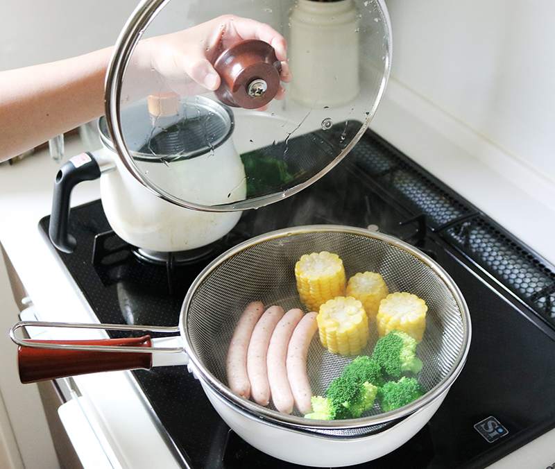 プロが明かす「炒める」と「焼く」の違い！火加減で劇変する調理術