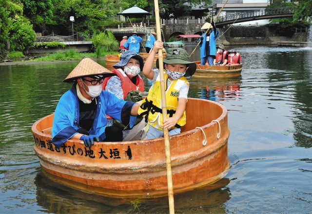 2026年、佐渡・小木の海で何が起きているのか？「たらい舟」に世界中の旅人が熱狂する理由と継承の現場