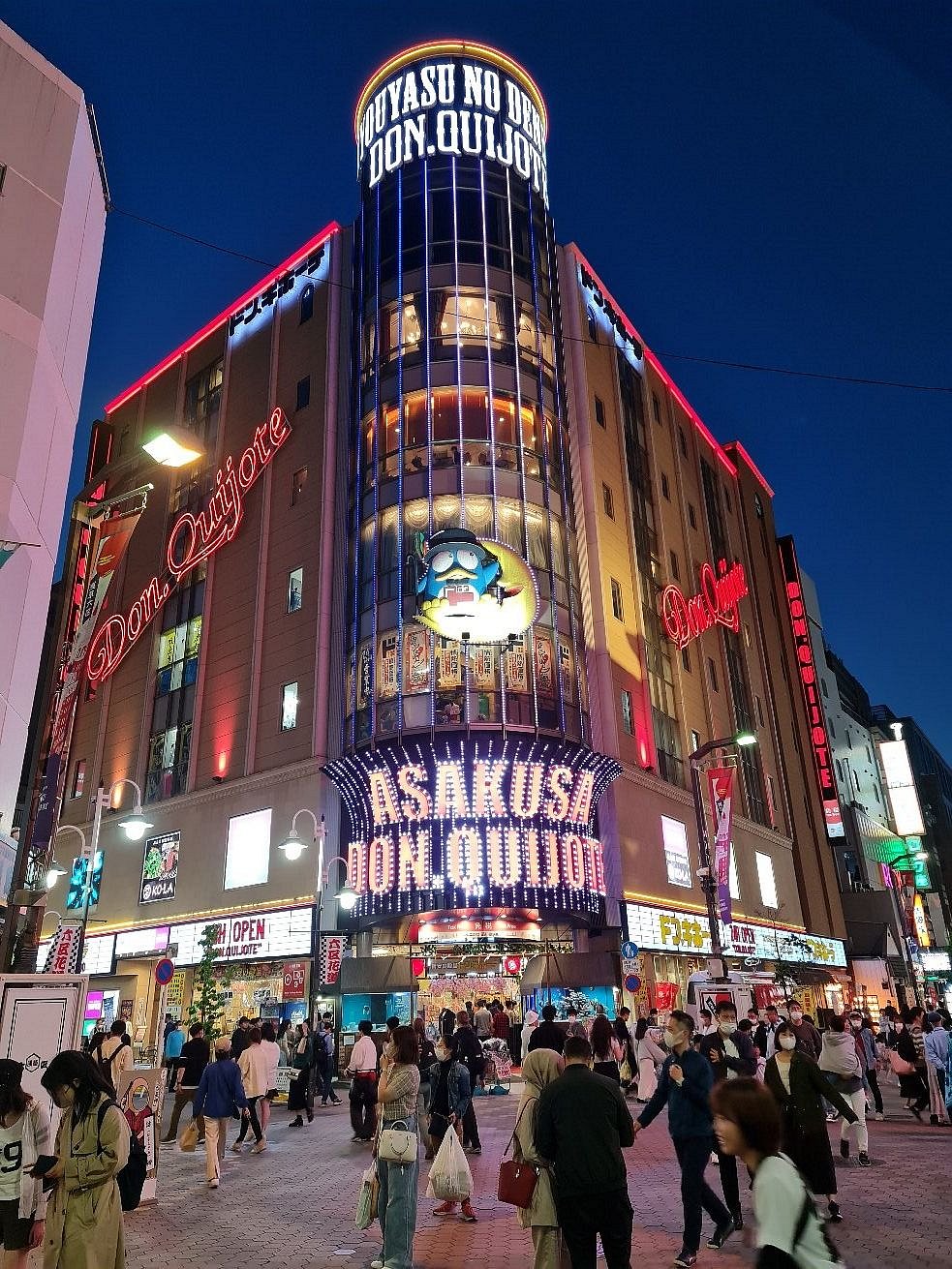 なぜドンキ浅草店は特別なのか？限定土産や最新の混雑回避術を徹底取材