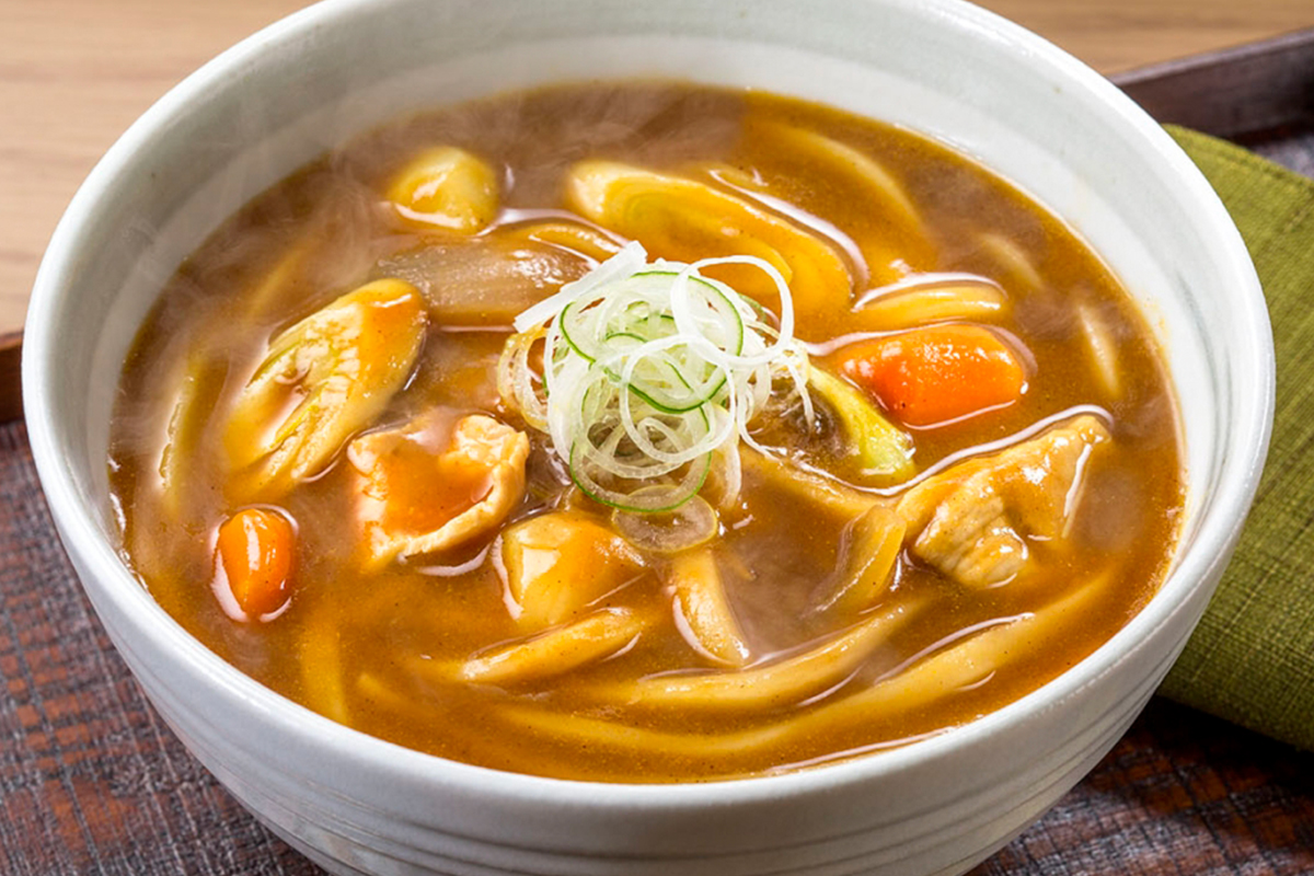 カレーの残りで絶品カレーうどん！めんつゆ黄金比率とプロの隠し味