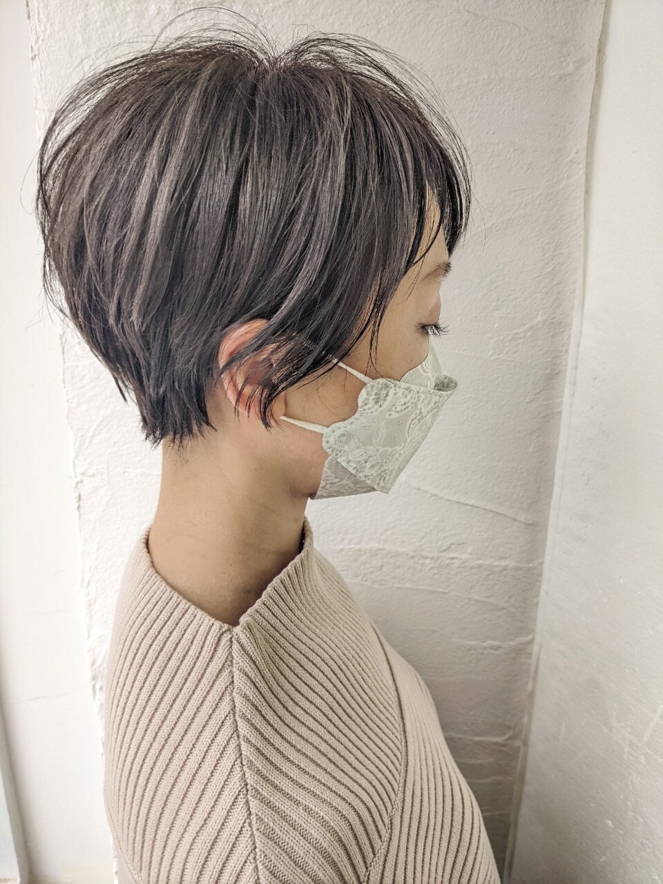 白髪を目立たなくするカラー真相！染め頻度を激減させる最新技術と選び方