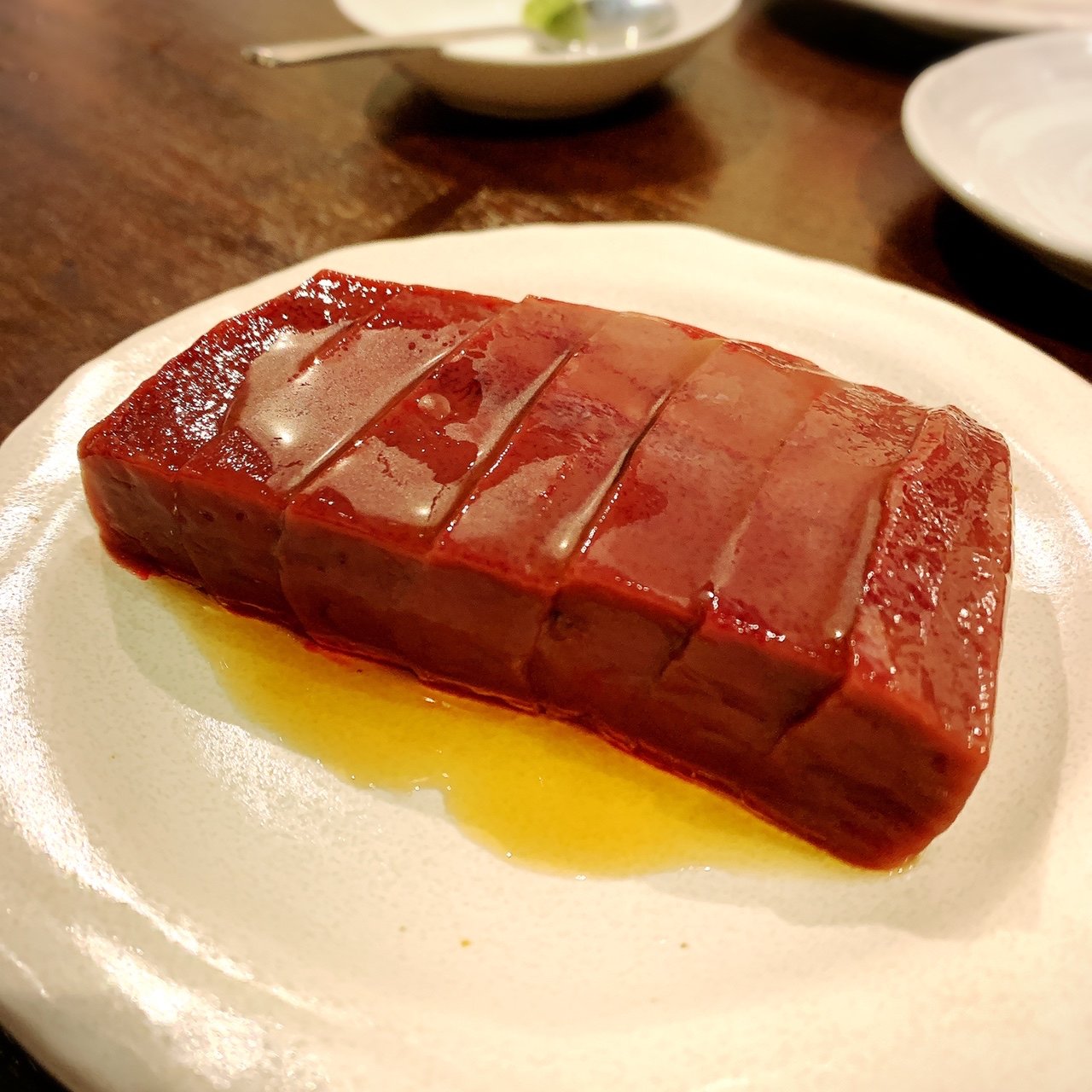 渋谷で極上レバ刺しを堪能！合法提供の仕組みと外さない名店ガイド