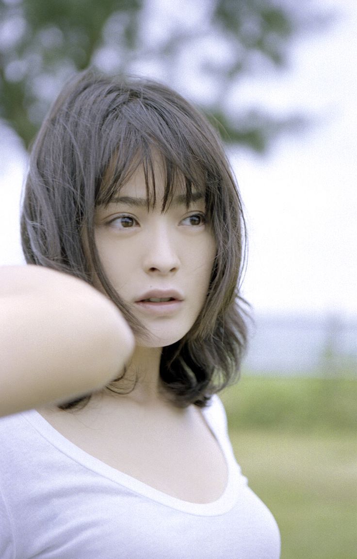 貫地谷しほりの若い頃が可愛すぎる！朝ドラから現在までの美貌と名演技