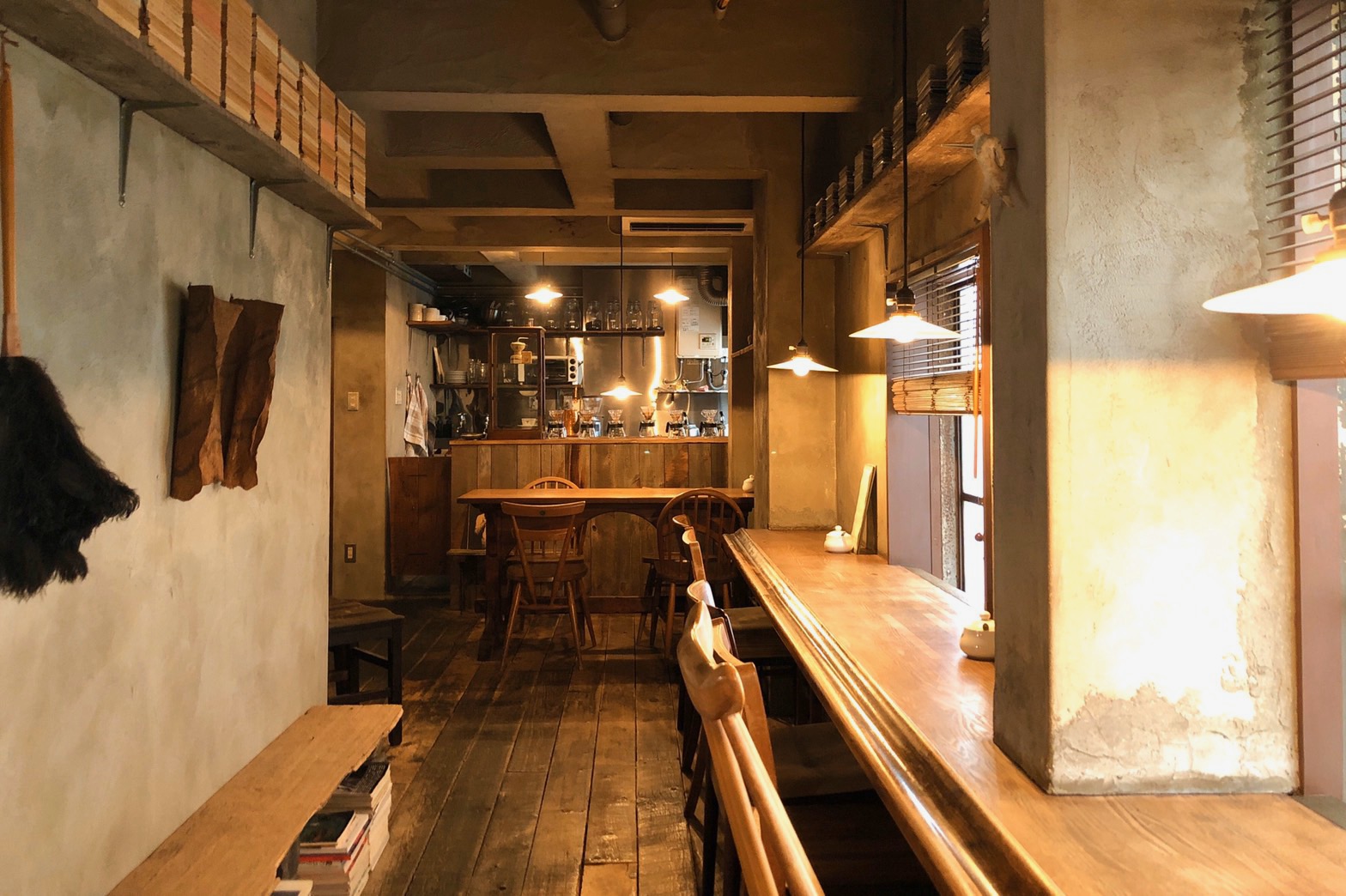 京都の路地裏に潜むエレファントファクトリーコーヒーの真実と魅力