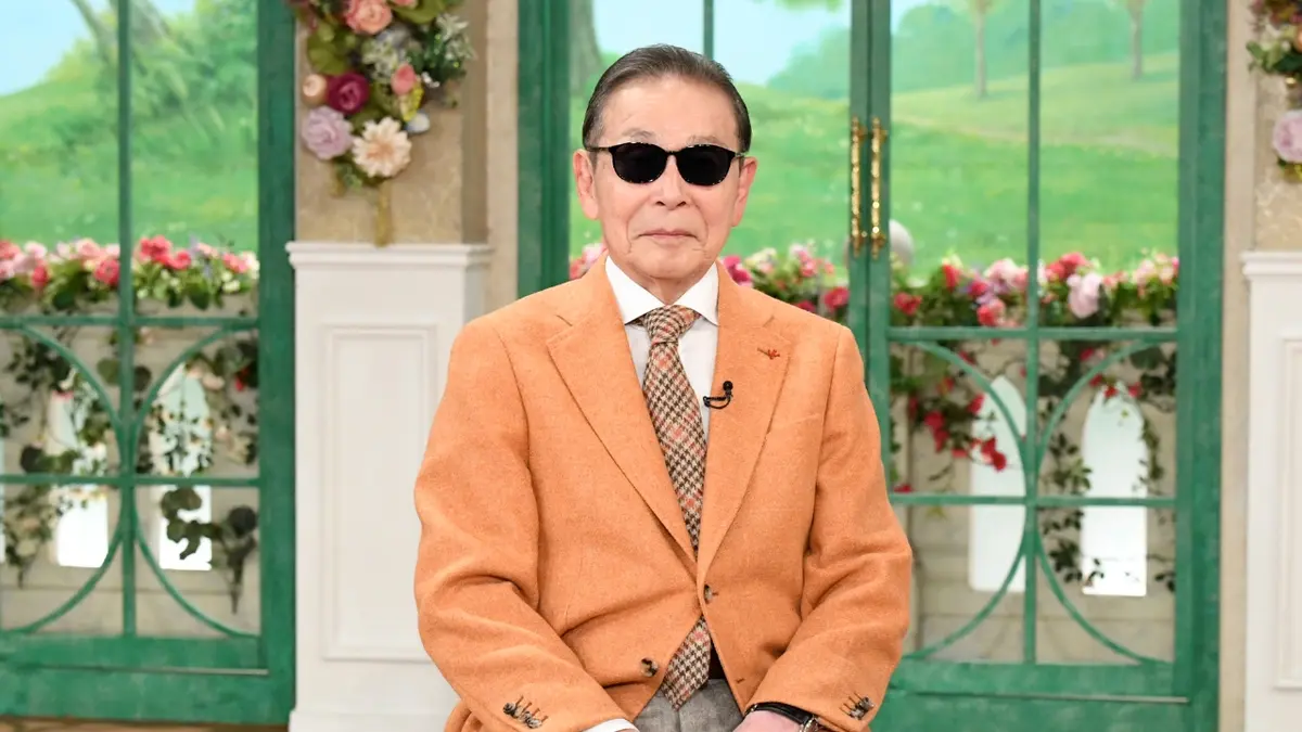 徹子の部屋タモリ年末恒例の深層！「新しい戦前」神回と知られざる絆