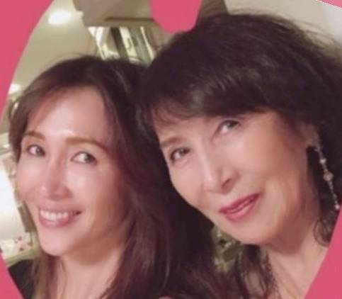 【インスタ画像】 工藤 静香 の 母親 私服＆私生活最新ショット #933