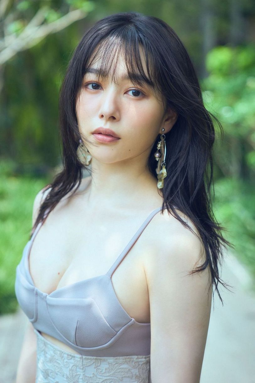 桜井日奈子写真集『光々』大ヒットの深層！10年目の覚悟と真価