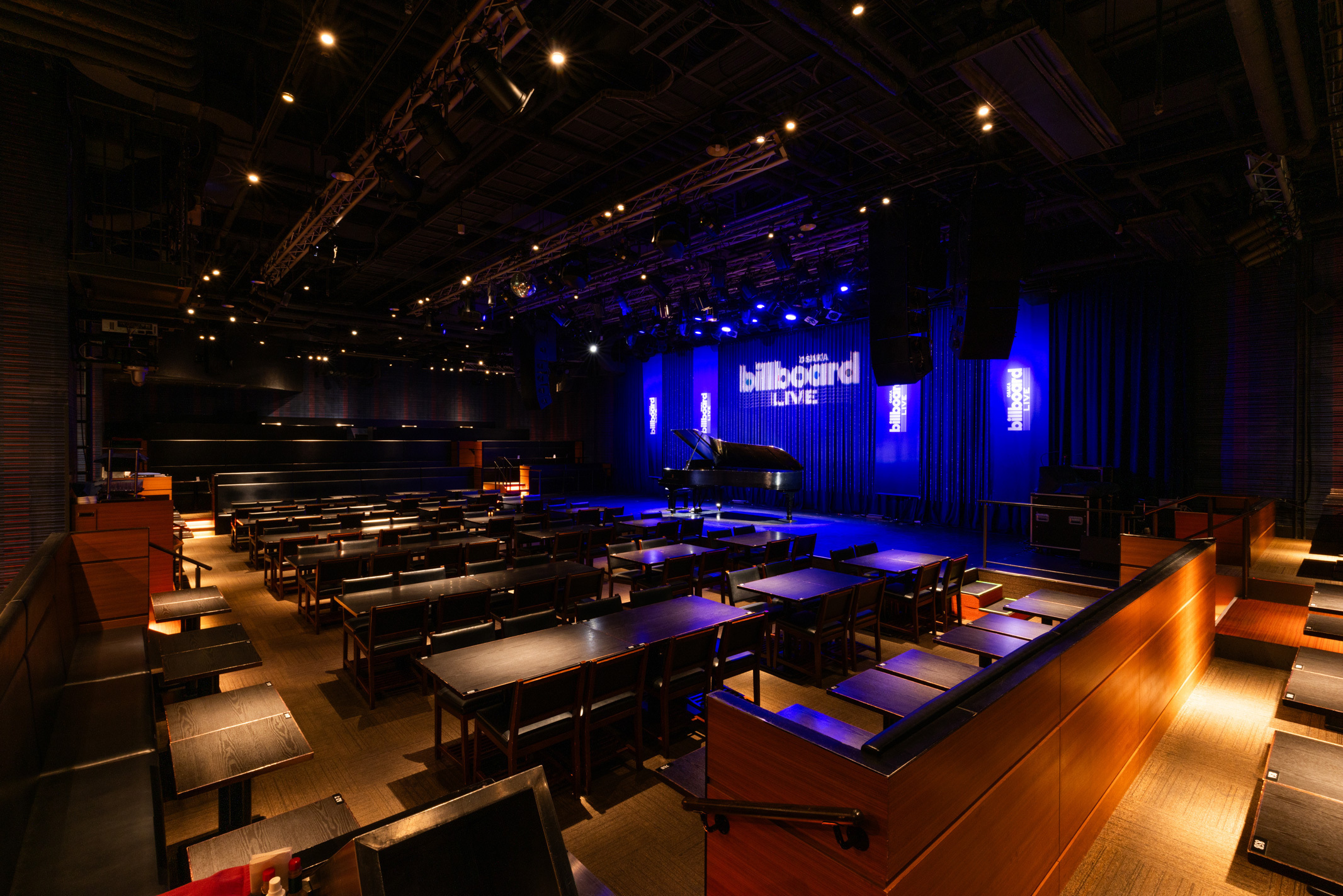 ビルボードライブ大阪完全攻略！座席の見え方やドレスコードの真相