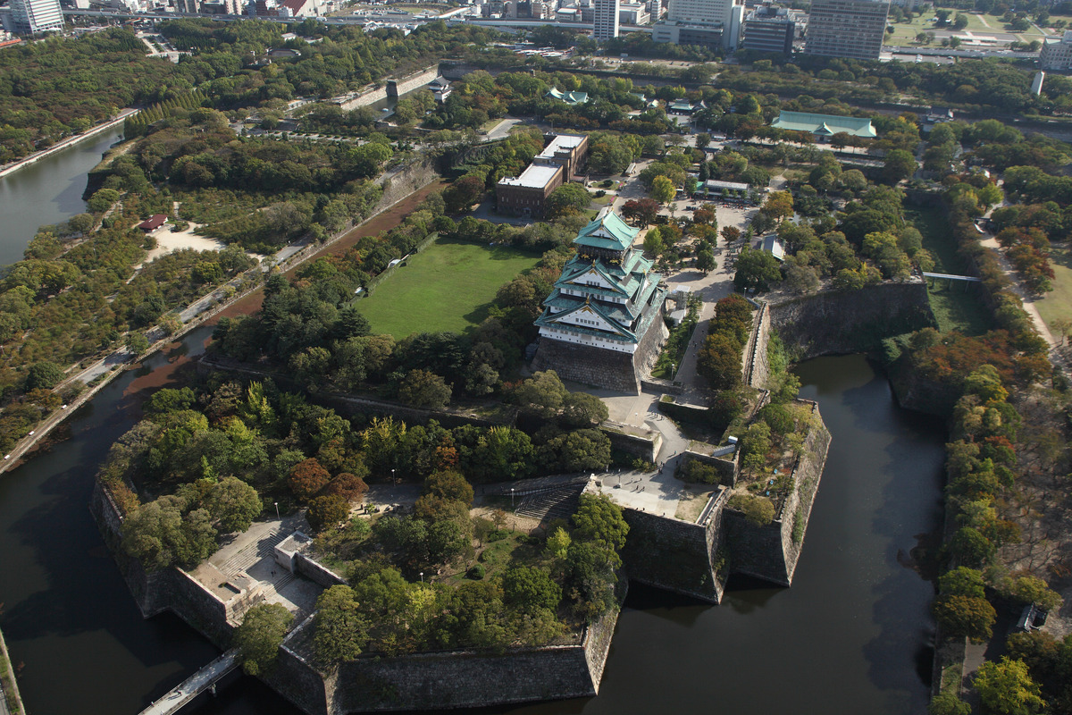 大阪城公園の歩き方完全ガイド2026｜見どころと歴史の真相をプロが解説
