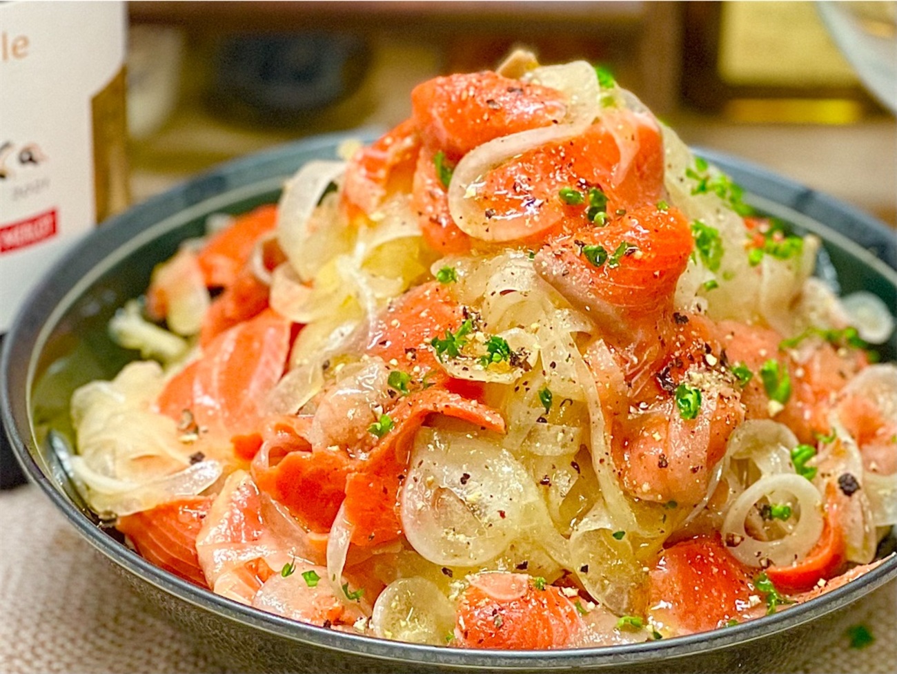 サーモンと玉ねぎのマリネ黄金比！デパ地下級プロの味と日持ちの真相