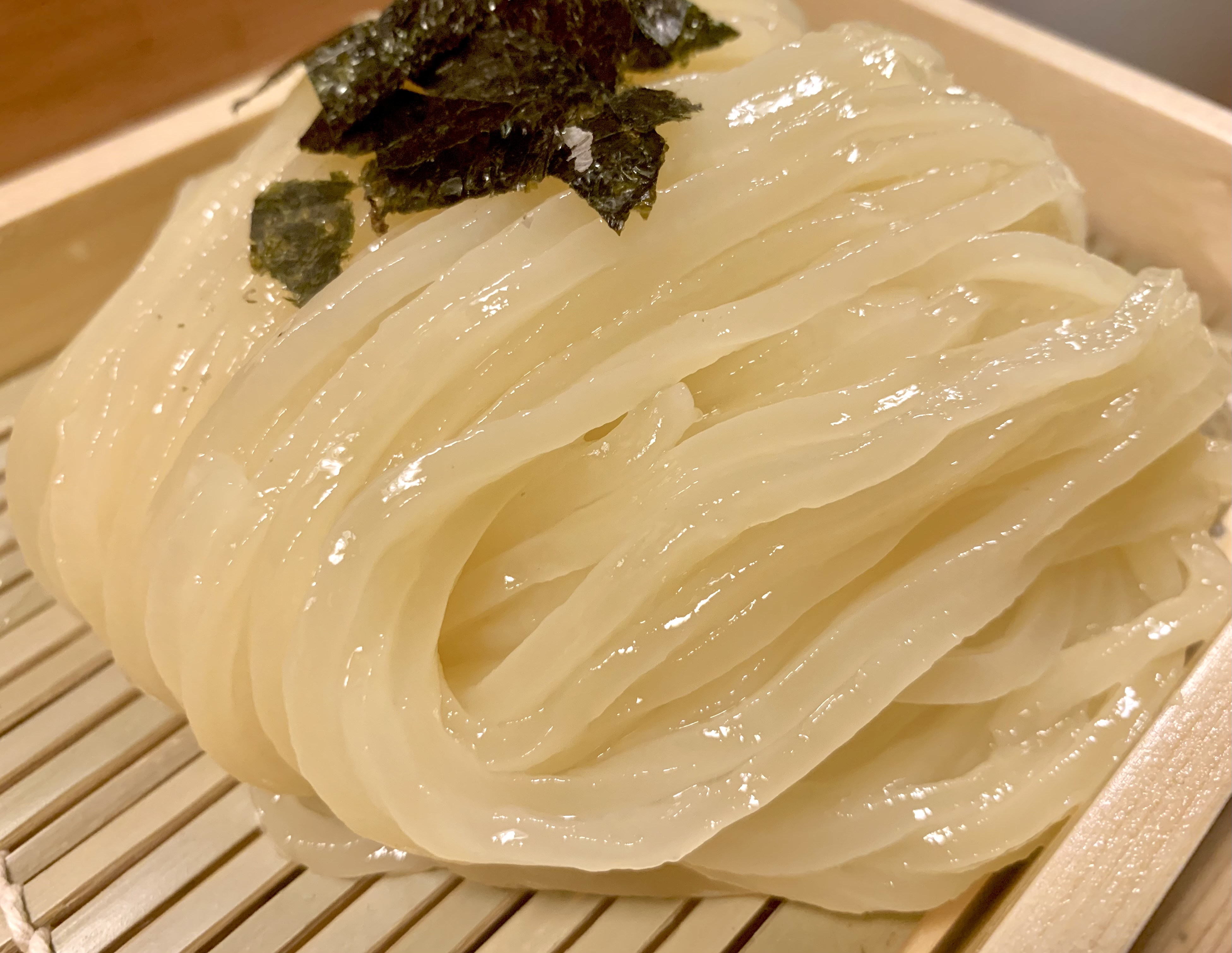 透き通る麺と巨大ごぼう天！「豊前裏打会」が全国を熱狂させる秘密