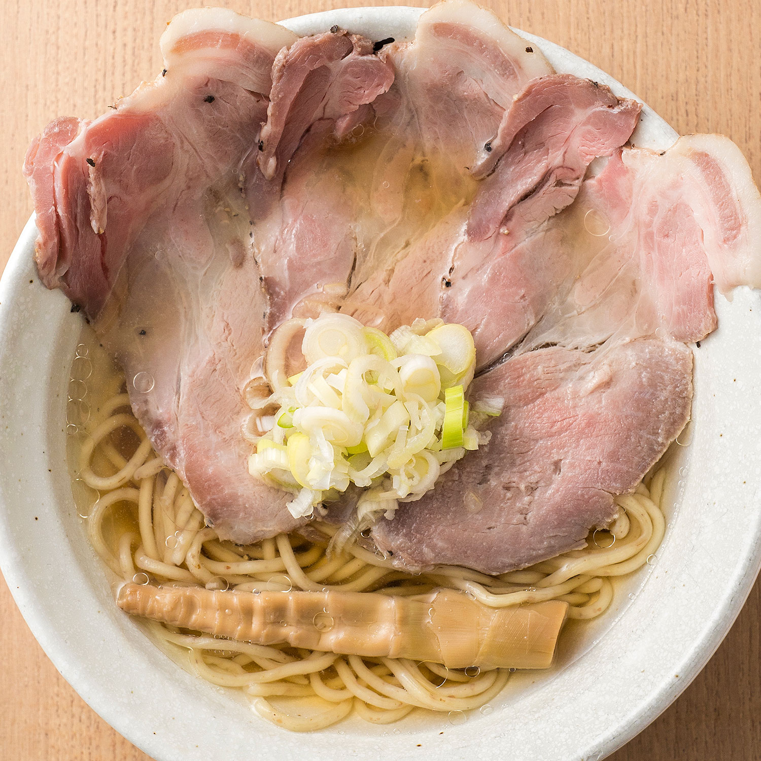 京都発「麺屋優光」人気の秘密！貝出汁の評判と行列・最新店舗を徹底解剖