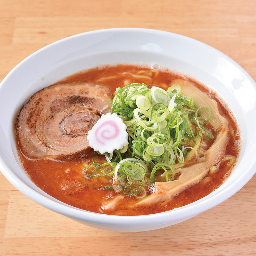 京都伏見の麺屋じすりを徹底解剖！海老みそ鶏白湯の魅力と混雑攻略法