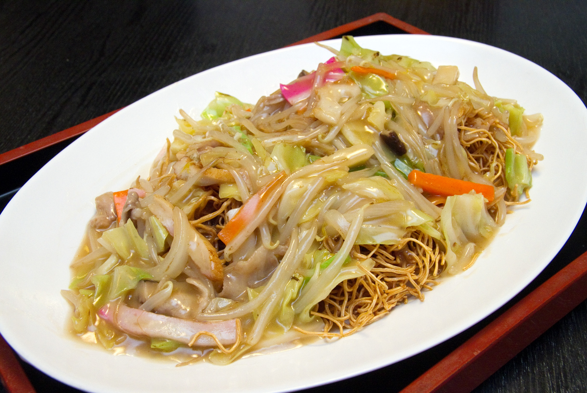 神戸元町の金時食堂が愛される理由｜絶品煮付けと昼飲みの魅力を徹底解剖