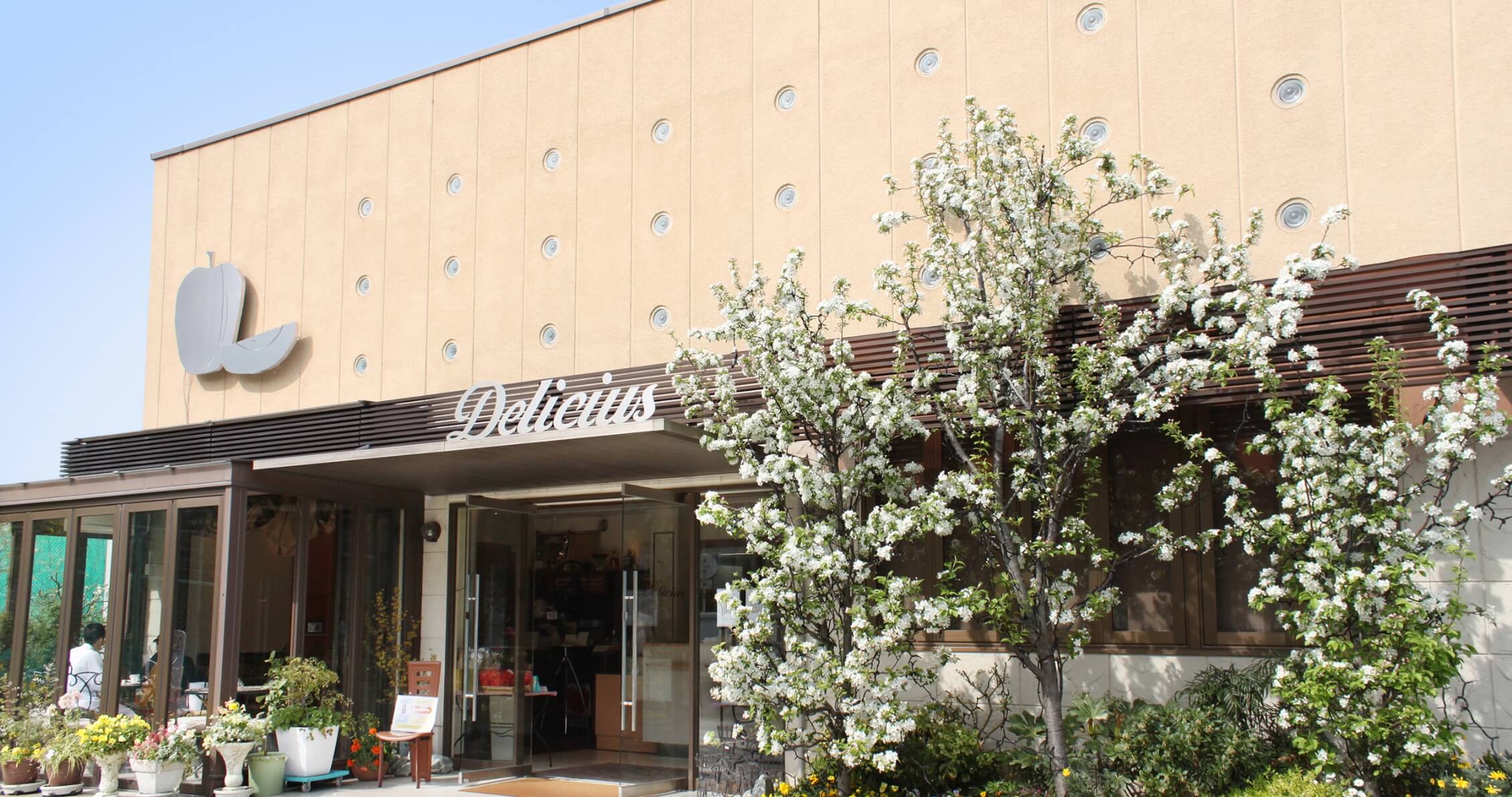 デリチュース箕面本店を徹底解剖！愛され続ける理由と訪問攻略法