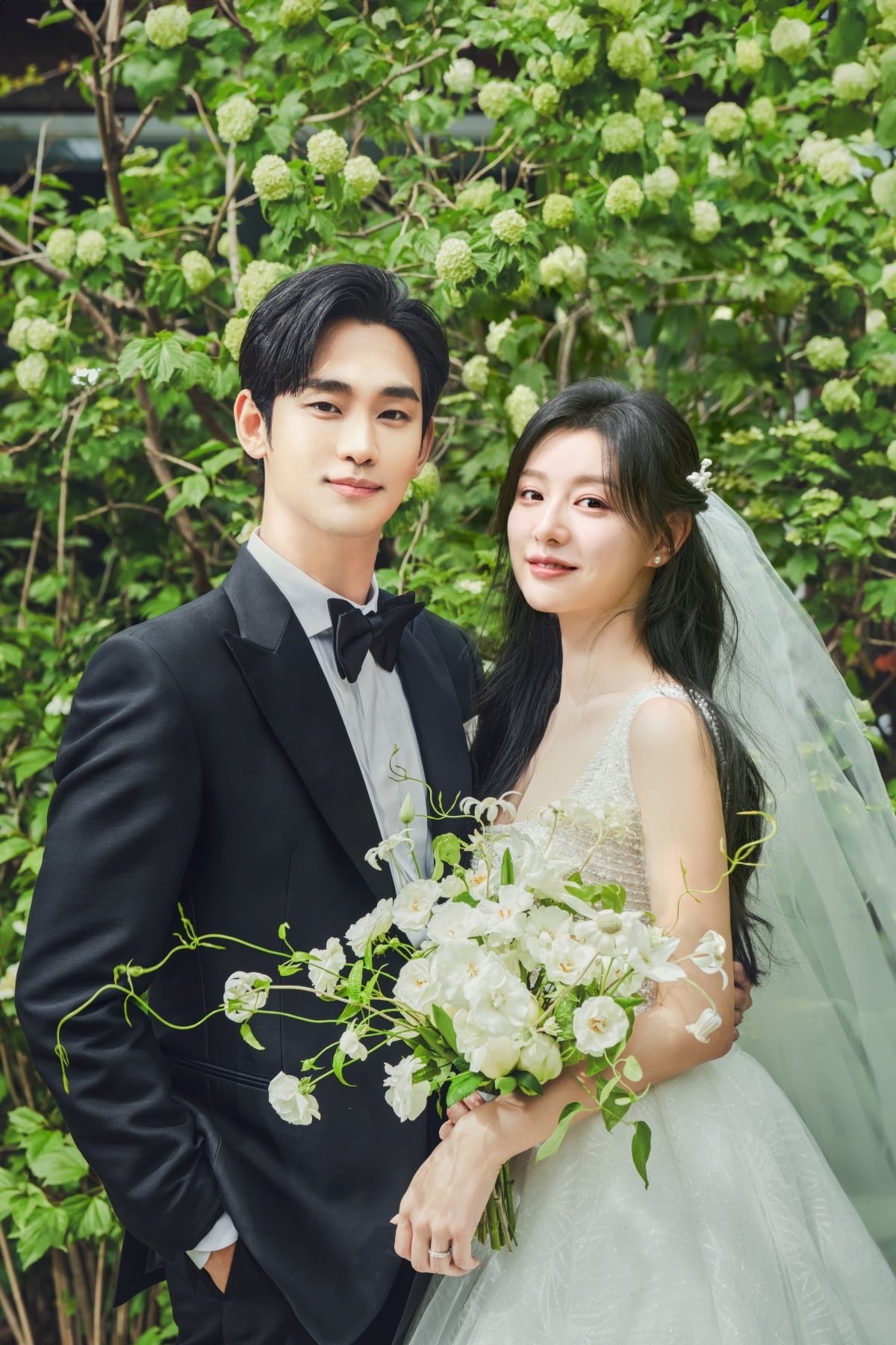 キム・スヒョン電撃結婚の真相！話題の結婚式写真と熱愛の行方を徹底追跡