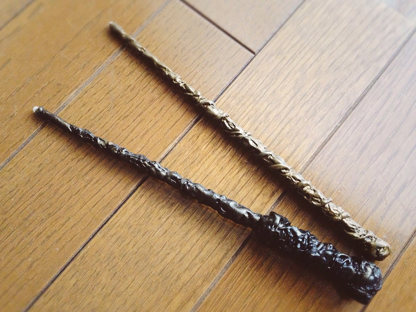 ハリー・ポッター風の本物感を再現！プロが教える魔法の杖の作り方