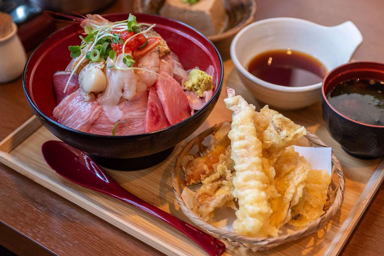 季のすけ食堂の評判と混雑状況を徹底解剖！絶品定食の秘密