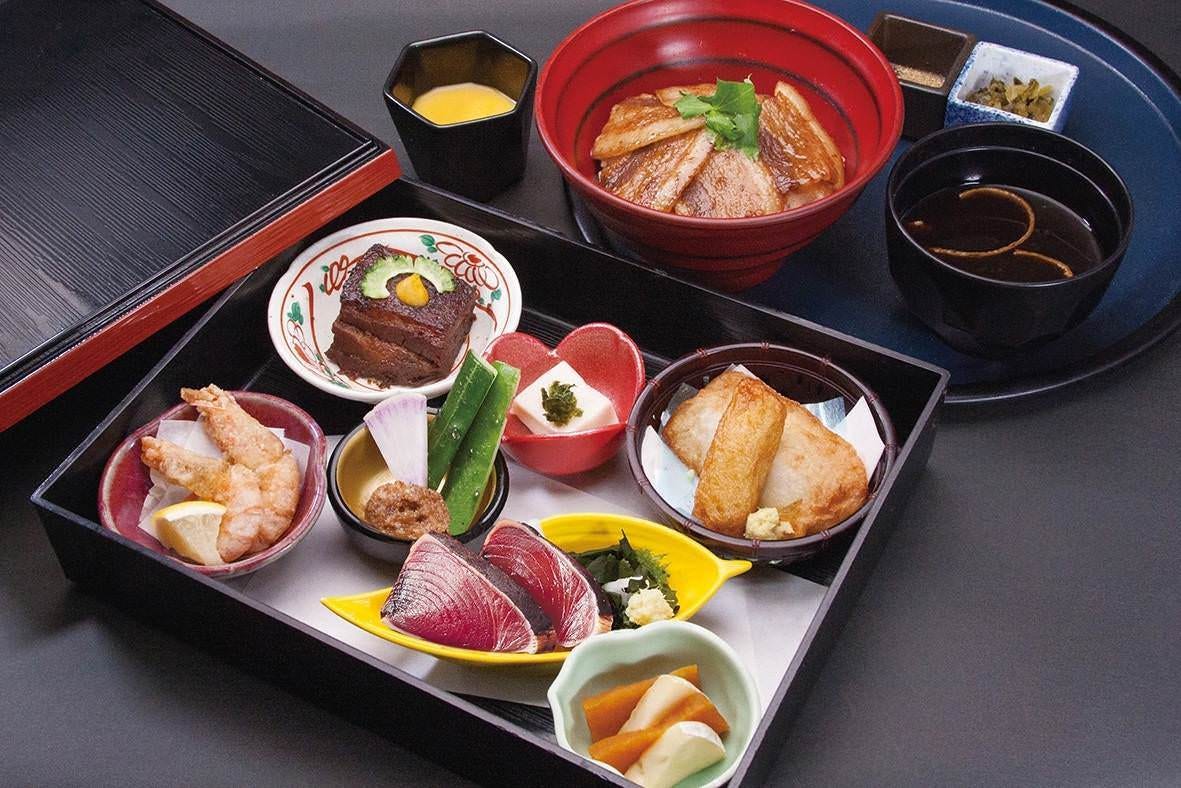 麹蔵秋葉原店の評判を徹底解剖！個室の居心地やランチ・宴会をプロが検証