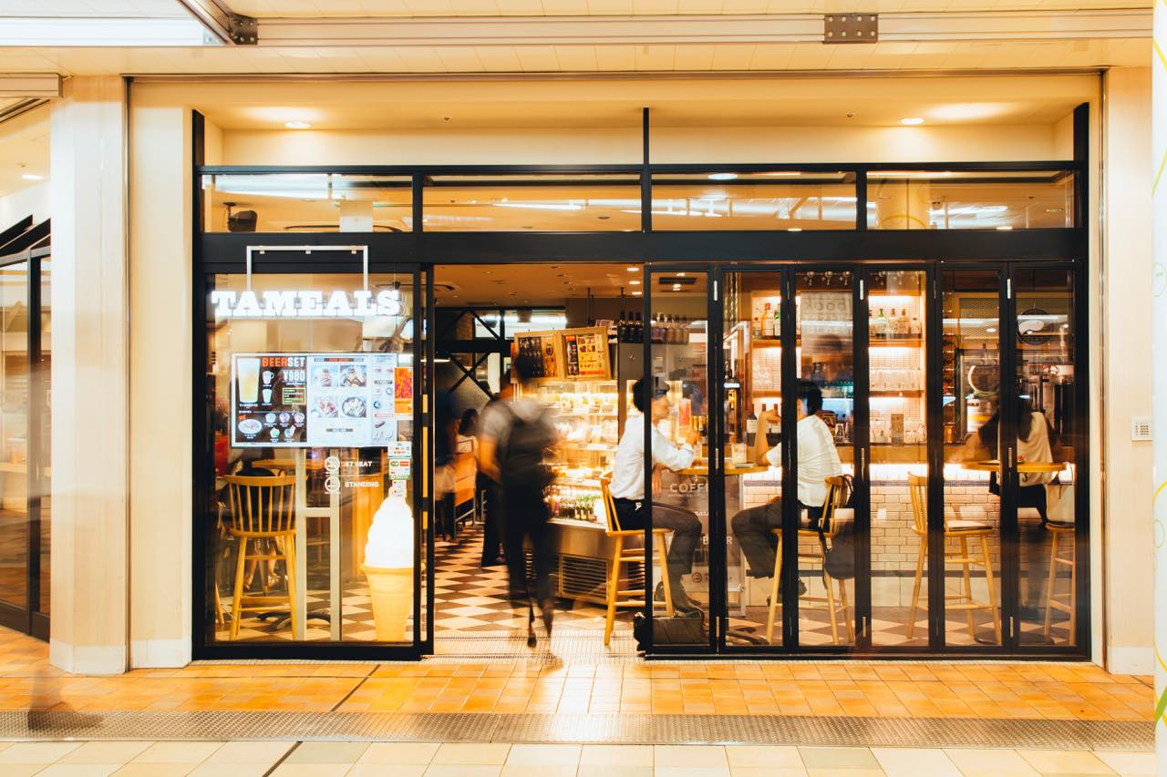品川駅カフェ難民を救う！改札内の穴場から電源・商談席まで徹底解剖