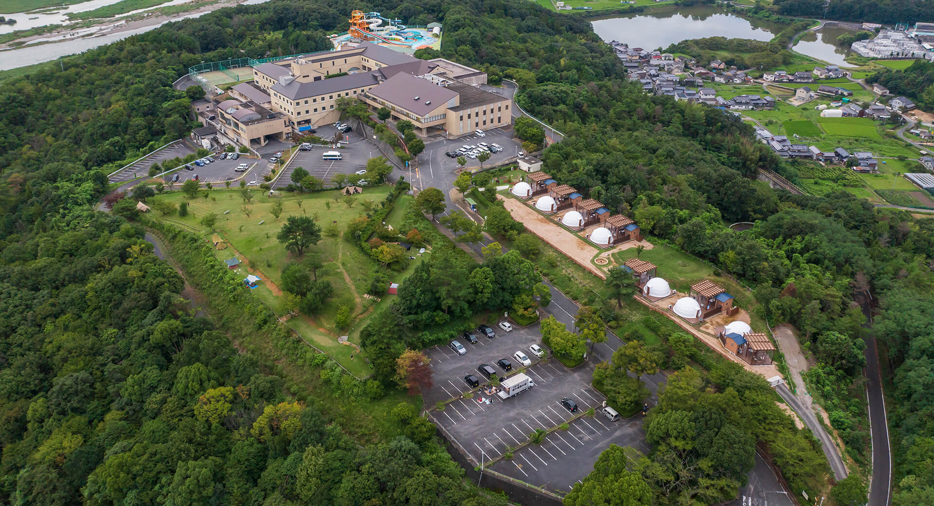 サントピア岡山総社の評判を徹底解剖！プールWapsと宿泊予約の裏技