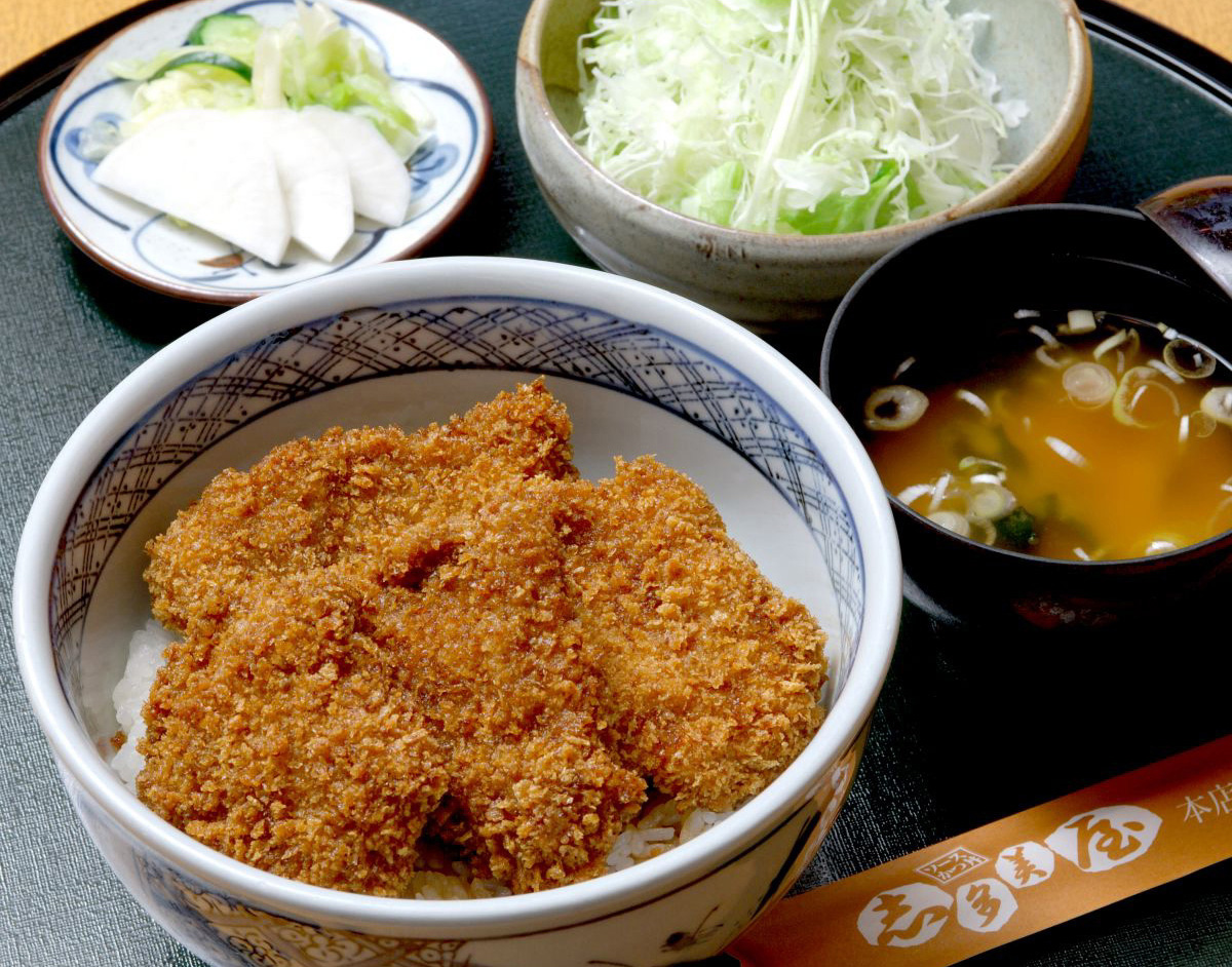 志多美屋本店のソースカツ丼とは？元祖の秘密と混雑攻略を徹底解説