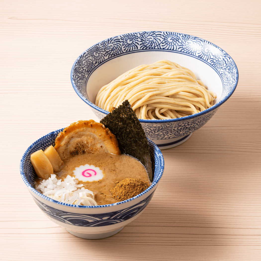埼玉屈指の名店「狼煙 大宮店」行列攻略と極上つけ麺の魅力を徹底解剖