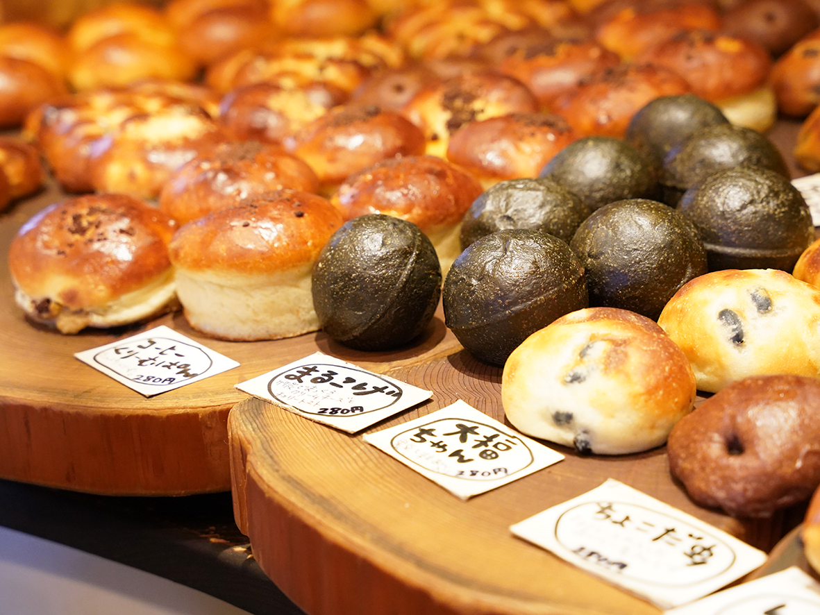 行列必至の「パン屋うず」人気の秘密とは？実食検証と混雑回避策