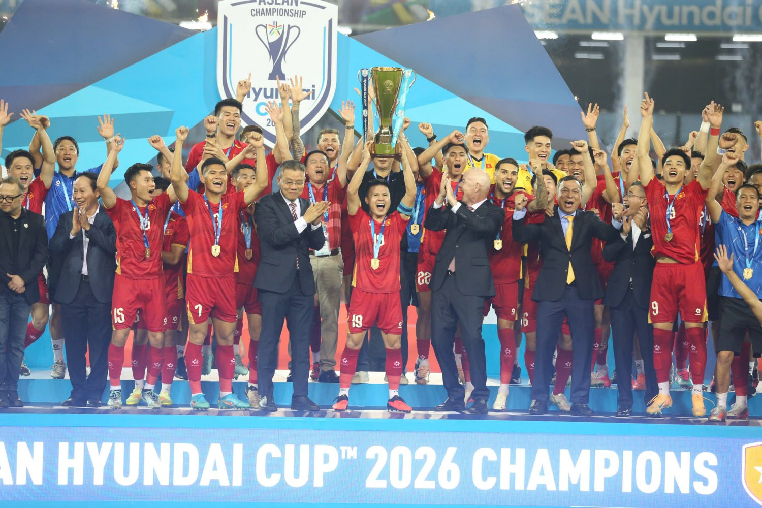 サッカーベトナム代表Vs各国の激闘！対戦成績と2026年最新戦術を解剖