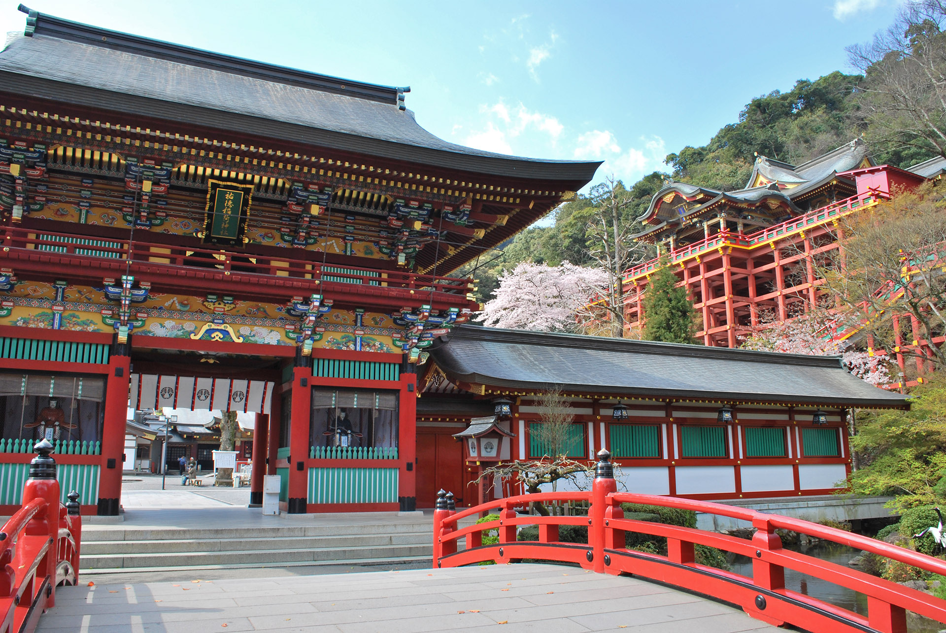 圧巻の鎮西日光！佐賀・祐徳稲荷神社の圧倒的ご利益と奥の院絶景攻略